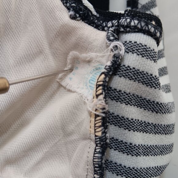 sz 12 True Vintage Black White Striped Womens Swimsuit Low Back Built-In Padding - Picture 6 of 8